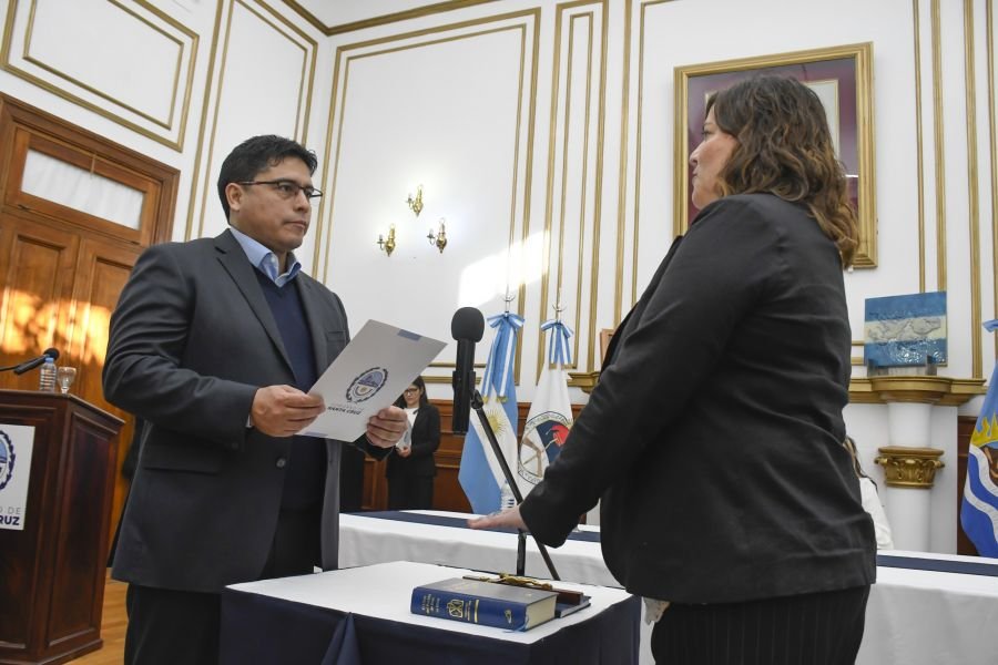 María Lorena Ross asumió como Ministra de Salud y Ambiente de Santa Cruz