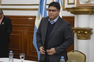 Vidal instó a trabajar con responsabilidad y compromiso para revertir la situación de la salud en Santa Cruz
