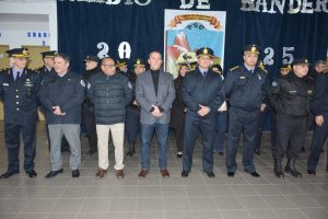 Orgullo y responsabilidad: la Policía Provincial designó a los agentes que portarán la bandera nacional, provincial e institucional