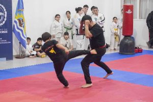 Se entregaron certificados a alumnos de talleres de defensa personal y artes marciales