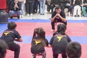 Se entregaron certificados a alumnos de talleres de defensa personal y artes marciales