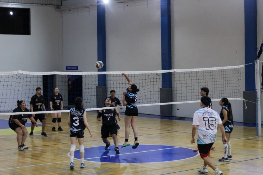 Eva Perón se consagró campeón del torneo de vóley mixto organizado por el área provincial de Juventud