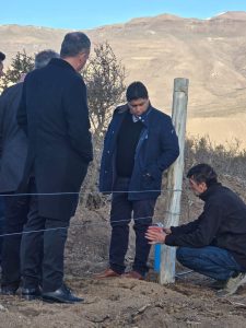 Vidal recorrió el proyecto vitivinícola que impulsa el Consejo Agrario Provincial en Lago Posadas