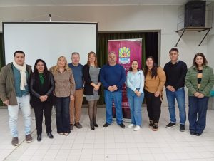 Los Antiguos: El ministro Nicolás Brizuela acompañó una jornada de trabajo para fortalecer el desarrollo local