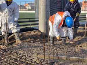 Más infraestructura para el deporte: Comenzó el trabajo de hormigonado en el predio de la AIFB