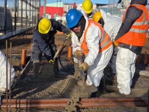 Más infraestructura para el deporte: Comenzó el trabajo de hormigonado en el predio de la AIFB