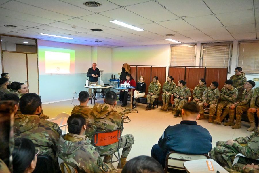 Salud Mental: Realizaron jornadas de prevención y sensibilización con las Fuerzas Armadas