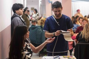 “Bingo en el Mes de la Amistad” en el CIC Fátima: una jornada de alegría y participación comunitaria para personas mayores