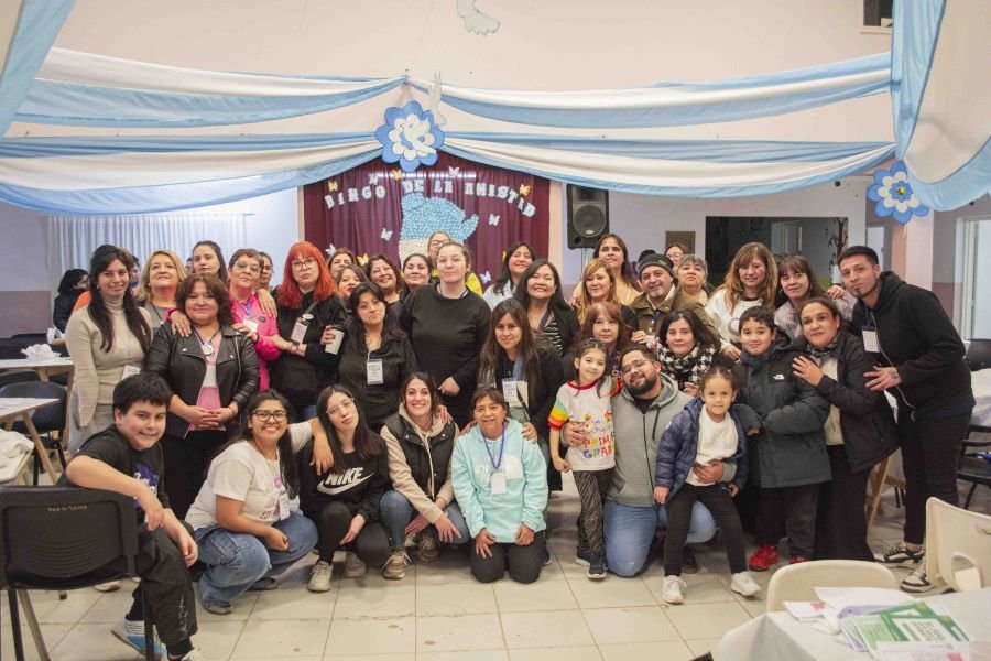 “Bingo en el Mes de la Amistad” en el CIC Fátima: una jornada de alegría y participación comunitaria para personas mayores