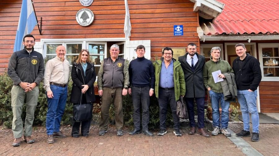 Ricci encabezó la revisión del convenio con Parques Nacionales por la gestión en Los Glaciares