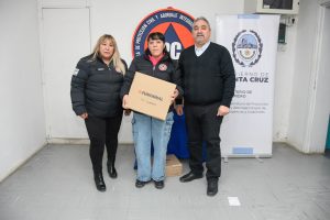 Entrega de equipamiento a Protección Civil: “Es el resultado de un trabajo en conjunto”, destacó el ministro Brizuela