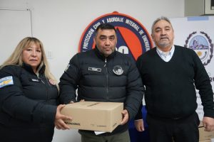 Entrega de equipamiento a Protección Civil: “Es el resultado de un trabajo en conjunto”, destacó el ministro Brizuela