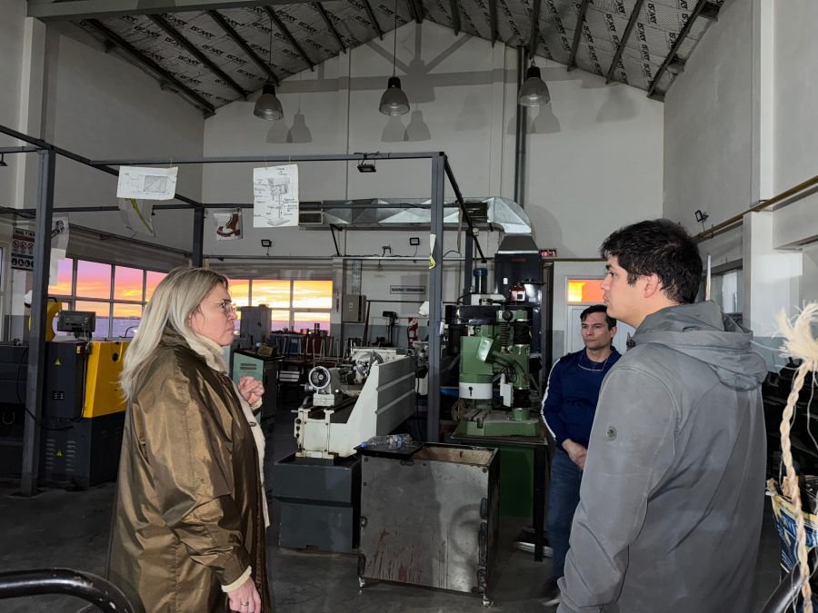 Educación avanza con el fortalecimiento de la infraestructura escolar en Puerto Deseado