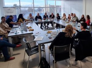 Santa Cruz y Chubut coordinan acciones para el avistamiento responsable de la ballena Sei