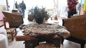 Santa Cruz presenta "Tierra Amada" y su poncho emblemático