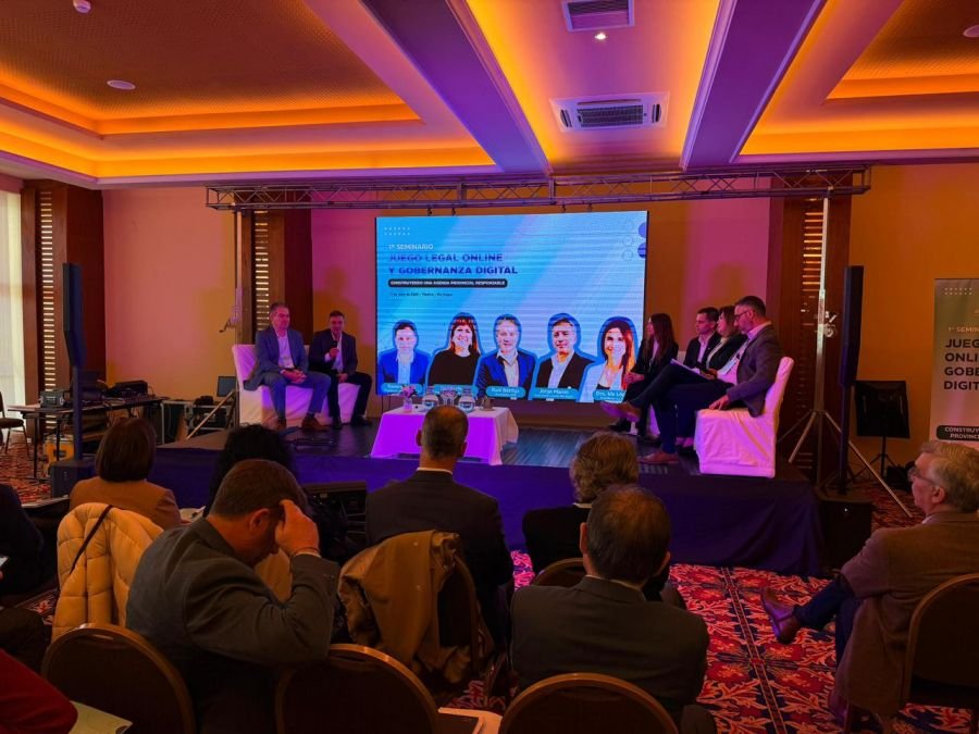 Claudia Pavez participó del seminario nacional por un juego responsable