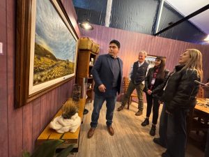 Claudio Vidal recorrió el stand de Santa Cruz en La Rural y respaldó el trabajo articulado de la provincia