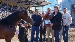 Vidal propuso una articulación patagónica para fortalecer la producción local