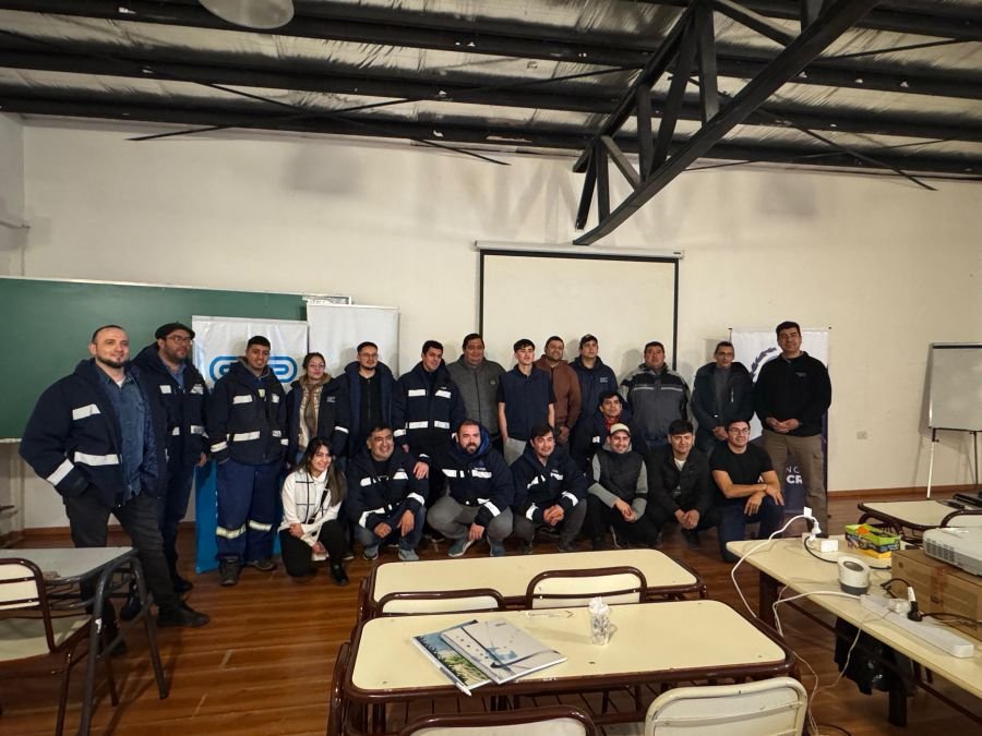 Capacitación técnica en mantenimiento de pozos de agua para personal de la zona norte de Santa Cruz