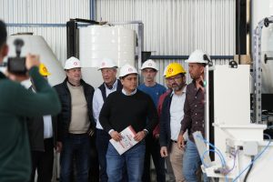 Vidal visitó Rafaela donde se construye la primera planta de alimento balanceado para Santa Cruz