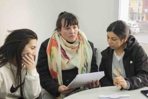 Brindaron asesoramiento a trabajadores de cuidado