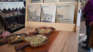 Productoras despliegan identidad, sabores y arte santacruceño en La Rural