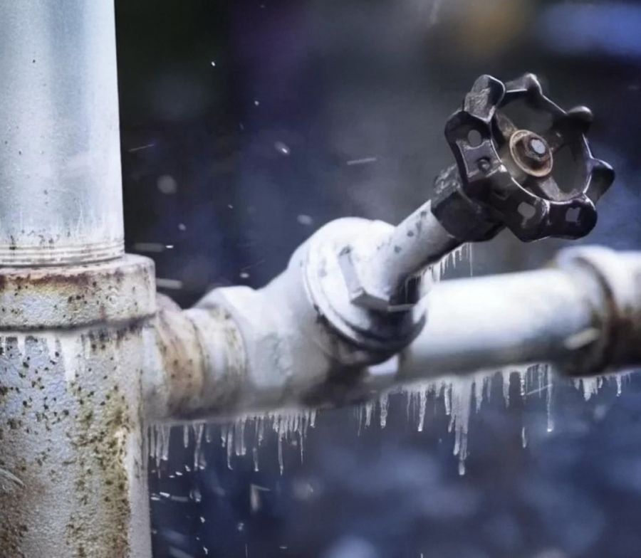 Instan al uso responsable del agua ante temperaturas de frío extremo en Santa Cruz