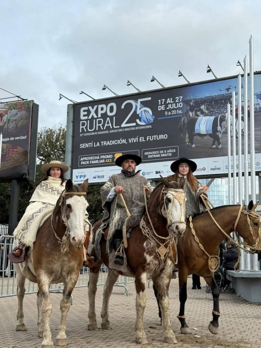 Santa Cruz dijo presente en la inauguración de La Rural 2025