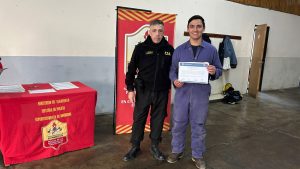 Bomberos capacitó en el rescate en altura a YCRT