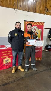 Bomberos capacitó en el rescate en altura a YCRT