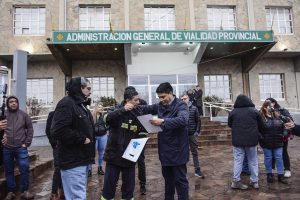 Claudio Vidal entregó 50 camionetas 0KM y 1 camión a entes provinciales