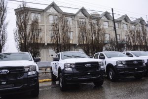 Claudio Vidal entregó 50 camionetas 0KM y 1 camión a entes provinciales