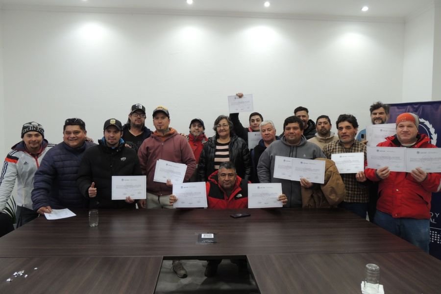 Trabajo dicta capacitaciones sobre normas de seguridad e higiene y prevención laboral