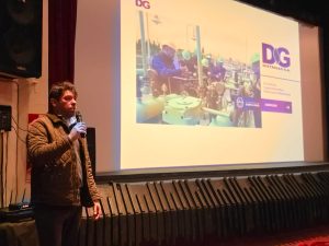 Pico Truncado: Finalizó el taller de maquinaria pesada con la entrega de certificados