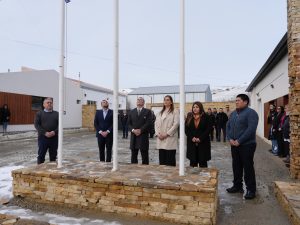 El Gobierno de Santa Cruz acompañó el 52° Aniversario de Tres Lagos