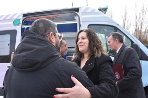 Salud entregó una ambulancia para fortalecer el puesto sanitario de Tres Lagos