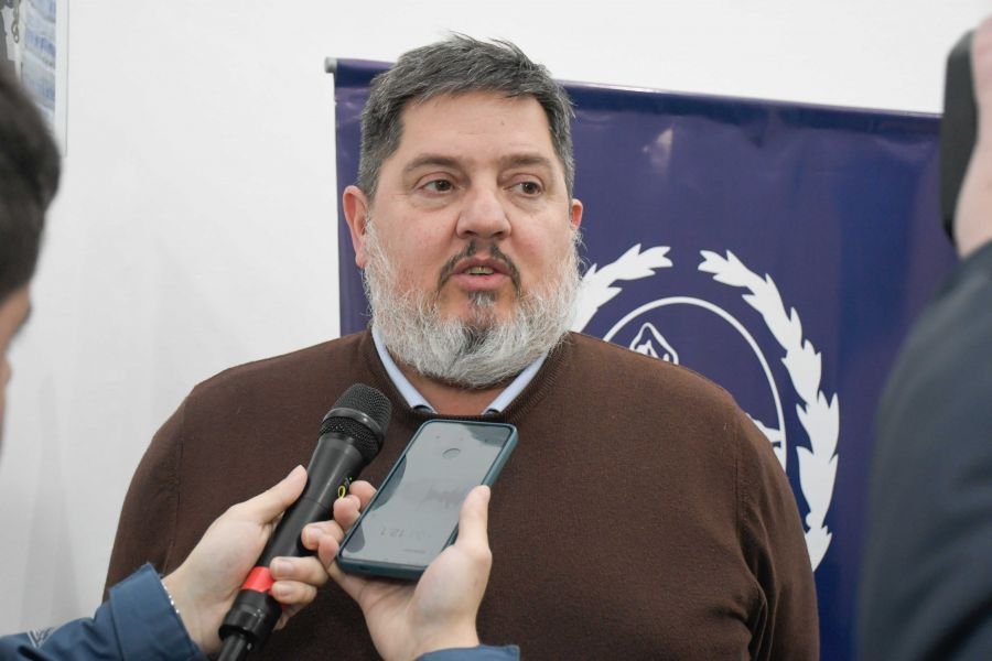 Verbes: “La firma de este Convenio Colectivo de Trabajo es un hecho histórico para Santa Cruz”