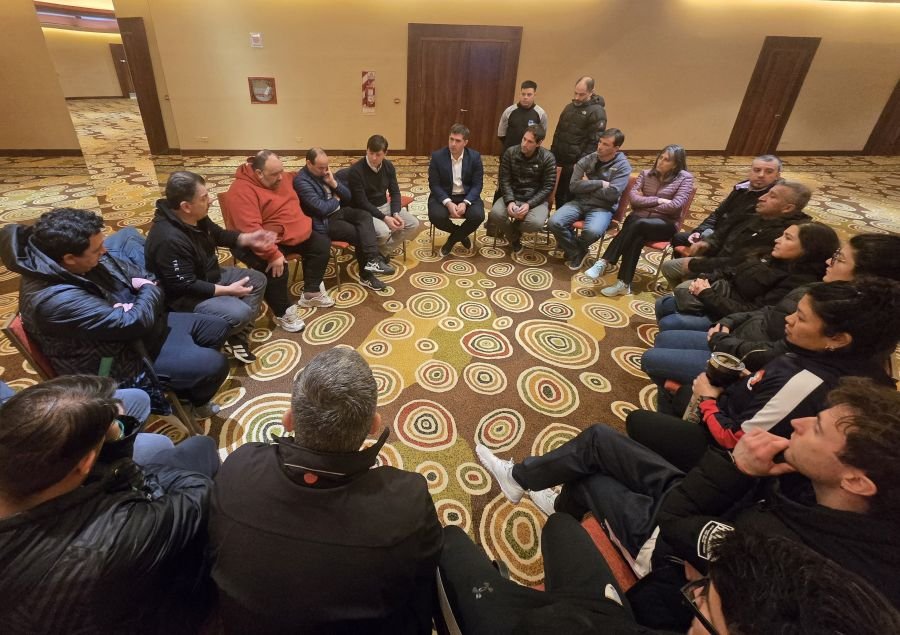 Deporte de Provincia se reunió con referentes de clubes en El Calafate