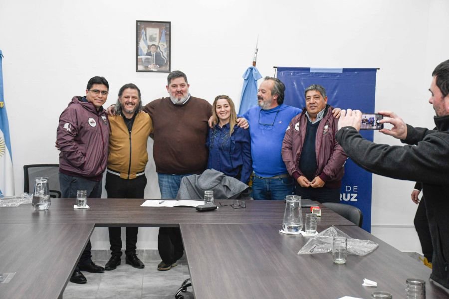 El Gobierno garantizará chequeos médicos a trabajadores portuarios y avanza en un segundo convenio colectivo para el sector