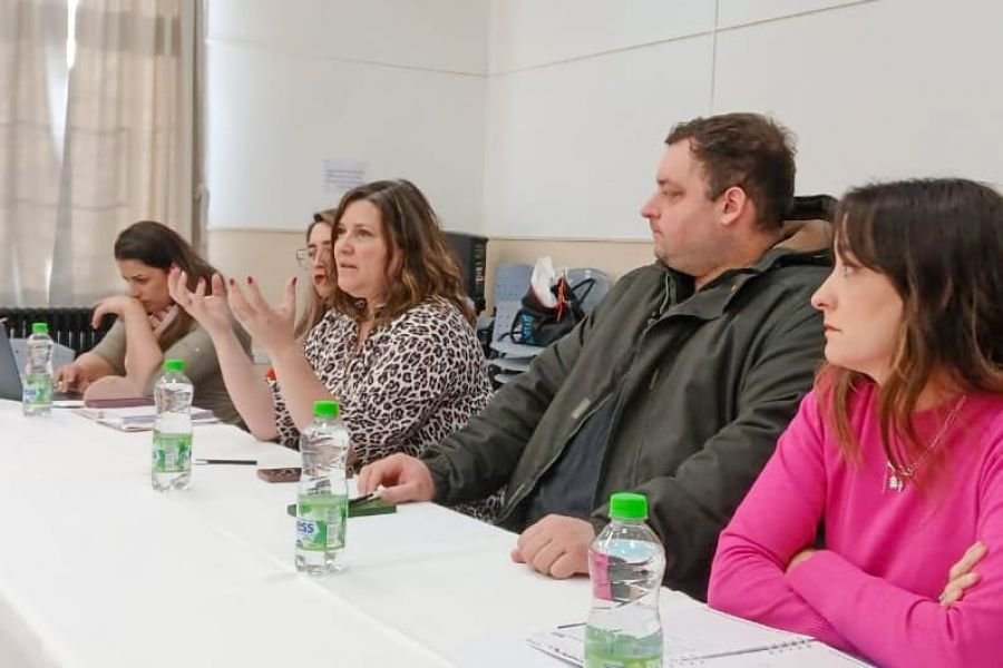 Salud: Ross encabezó una reunión con directores de los hospitales provinciales