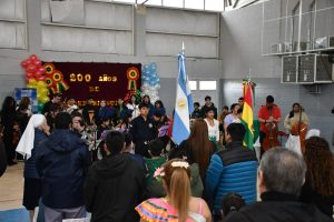 El Gobierno de Santa Cruz acompañó la fiesta cívica por el 200° Aniversario de la Independencia de Bolivia