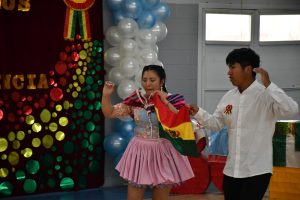 El Gobierno de Santa Cruz acompañó la fiesta cívica por el 200° Aniversario de la Independencia de Bolivia