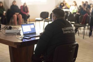 Se realizó una jornada de capacitación para cuidadores en Río Gallegos
