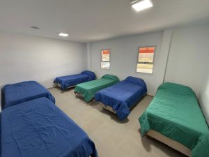 Gobernador Gregores inauguró su nuevo albergue municipal y recibió a los Juegos Evita de Vóley Sub 15