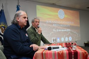 Álvarez: “Estas jornadas de debate enriquecen, potencian y nos siguen señalando el camino de la producción y el trabajo”