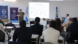 Dictaron taller sobre manejo de drones para aplicar en tareas de contralor de actividades productivas