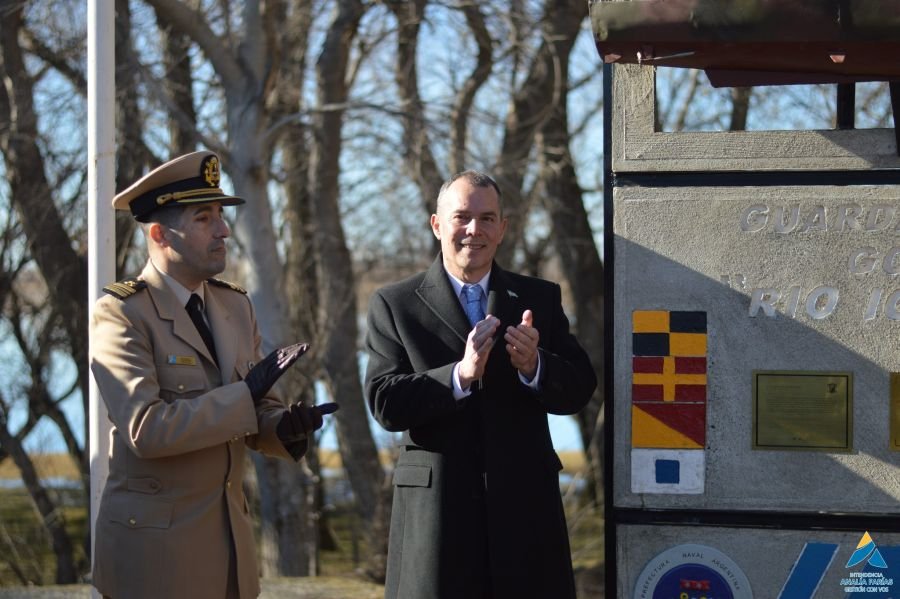 Álvarez: “El país nos necesita unidos, con orgullo patrio y con responsabilidad diaria”
