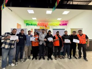 Reconocimiento a la formación: Puerto Deseado celebra el impacto de la capacitación en maquinaria pesada