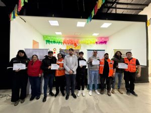 Reconocimiento a la formación: Puerto Deseado celebra el impacto de la capacitación en maquinaria pesada