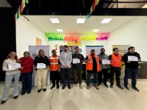 Reconocimiento a la formación: Puerto Deseado celebra el impacto de la capacitación en maquinaria pesada